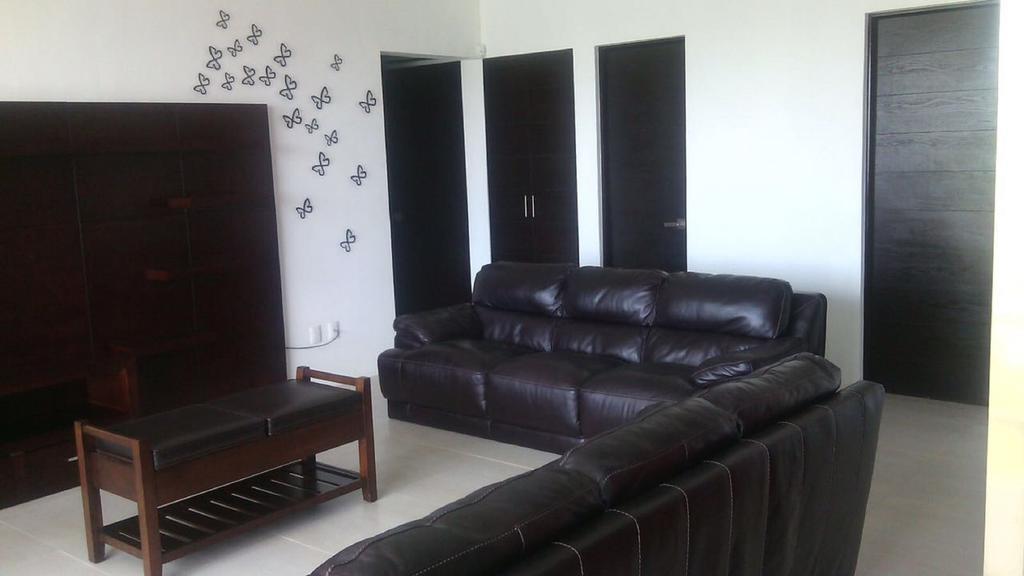 Hostal Urbano - Aeropuerto Alfredo V. Bonfil Εξωτερικό φωτογραφία