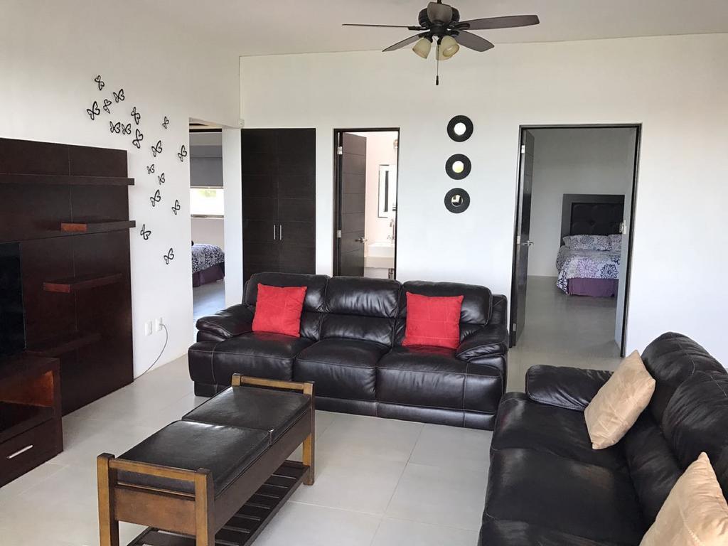 Hostal Urbano - Aeropuerto Alfredo V. Bonfil Εξωτερικό φωτογραφία